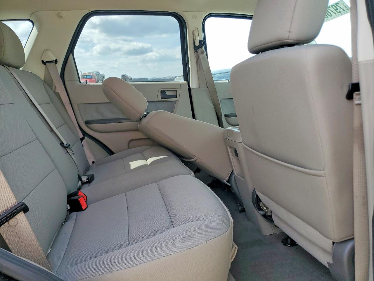 2012 FORD ESCAPE XLT photo 21