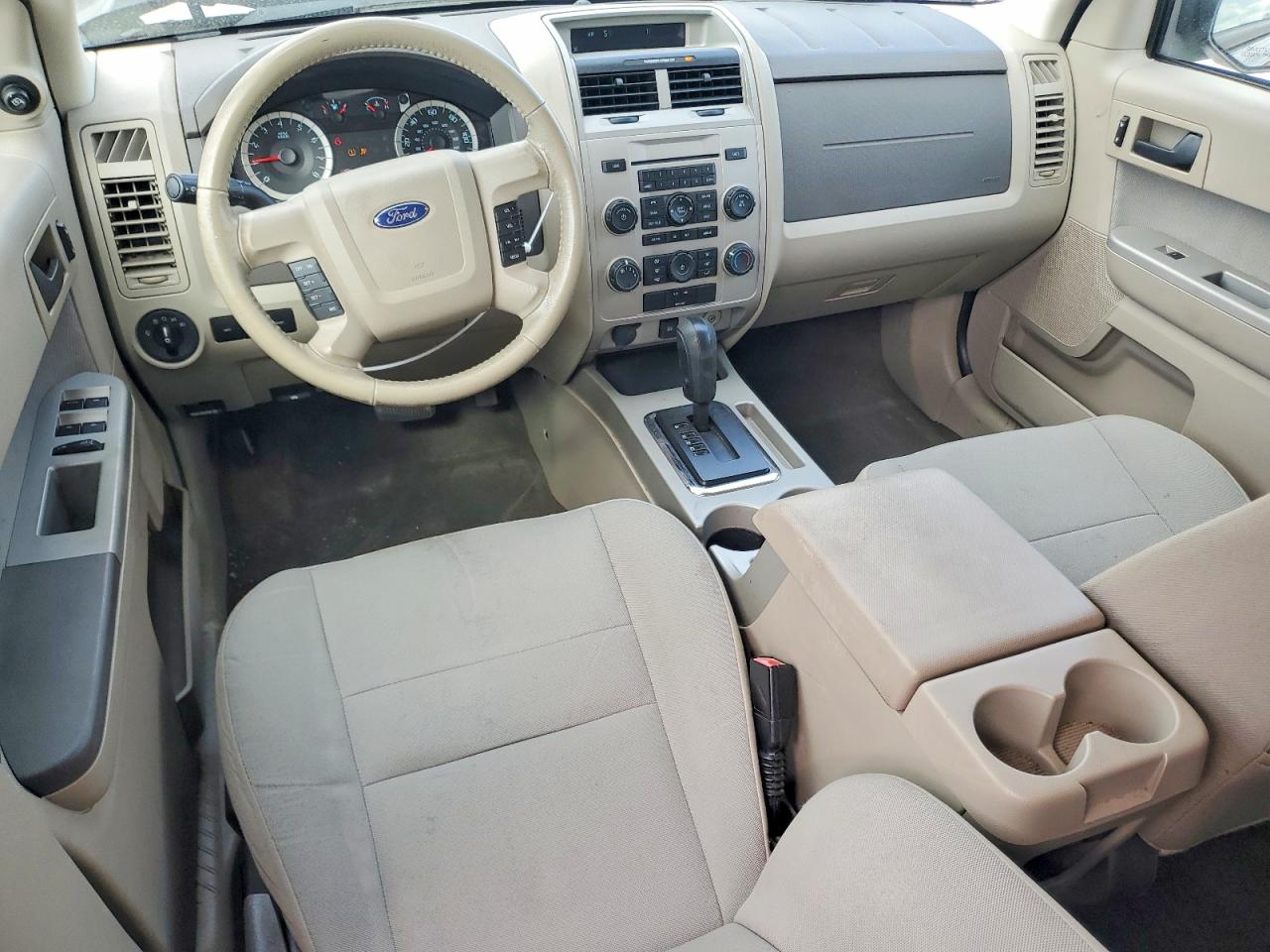 2012 FORD ESCAPE XLT photo 15