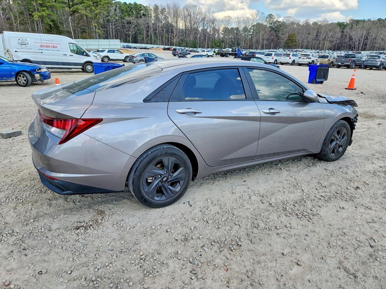 2023 HYUNDAI ELANTRA SEL photo 5
