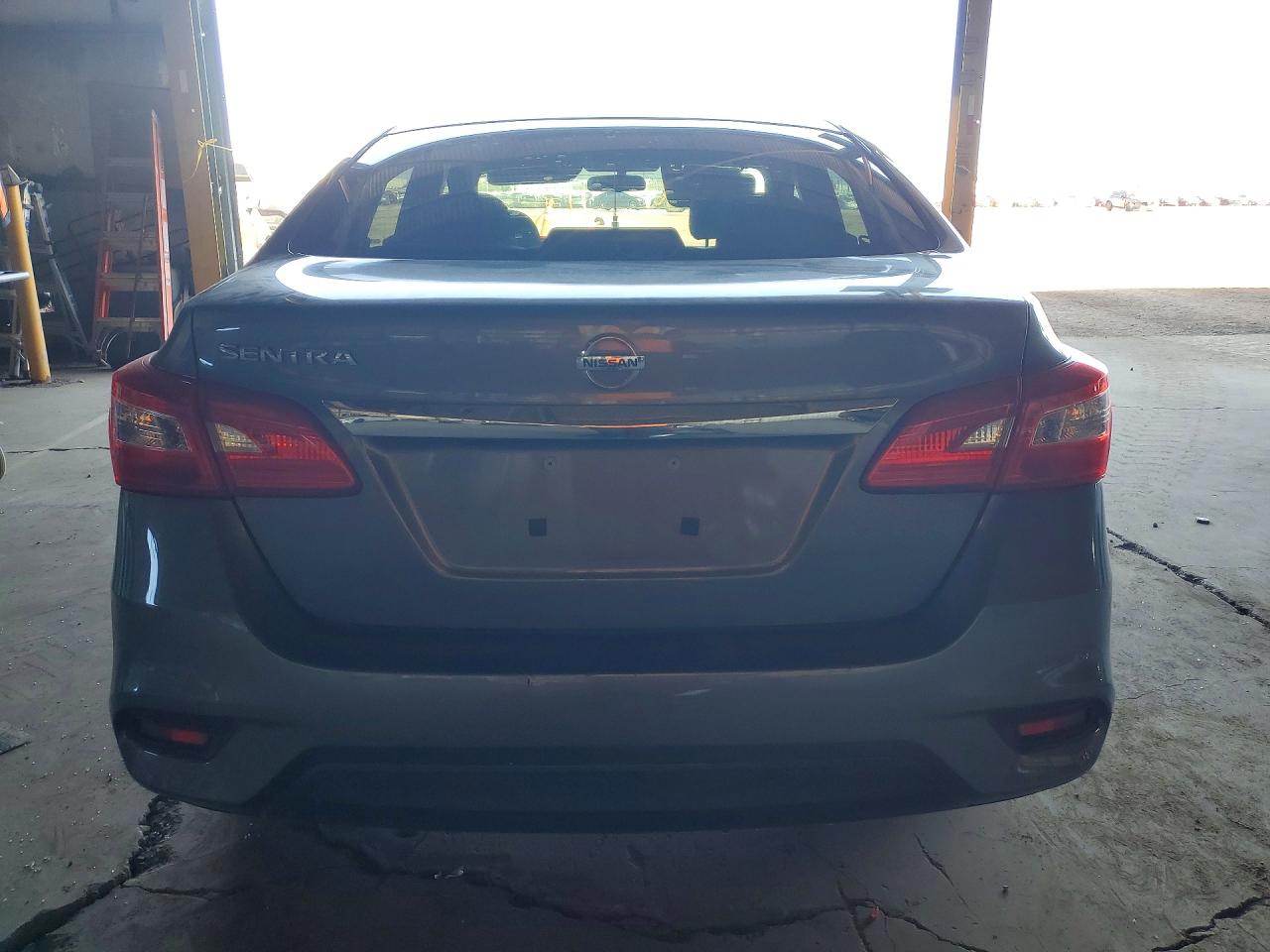 2019 NISSAN SENTRA S photo 11