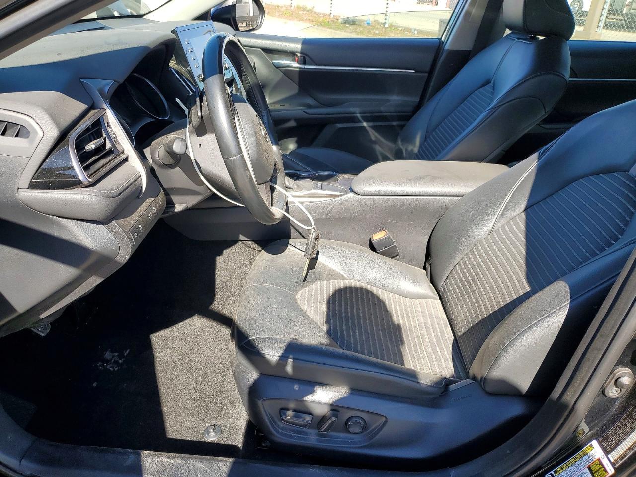 2023 TOYOTA CAMRY SE photo 7