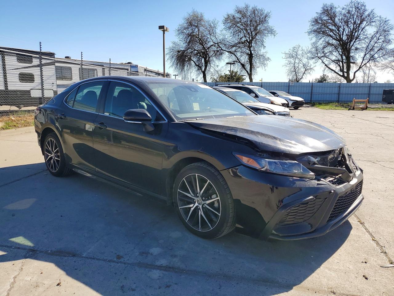 2023 TOYOTA CAMRY SE photo 4
