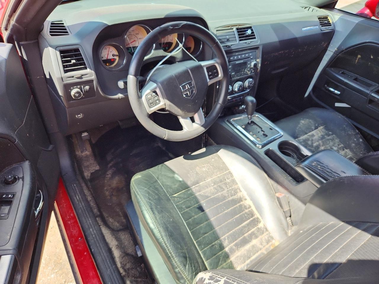 2012 DODGE CHALLENGER SXT photo 15