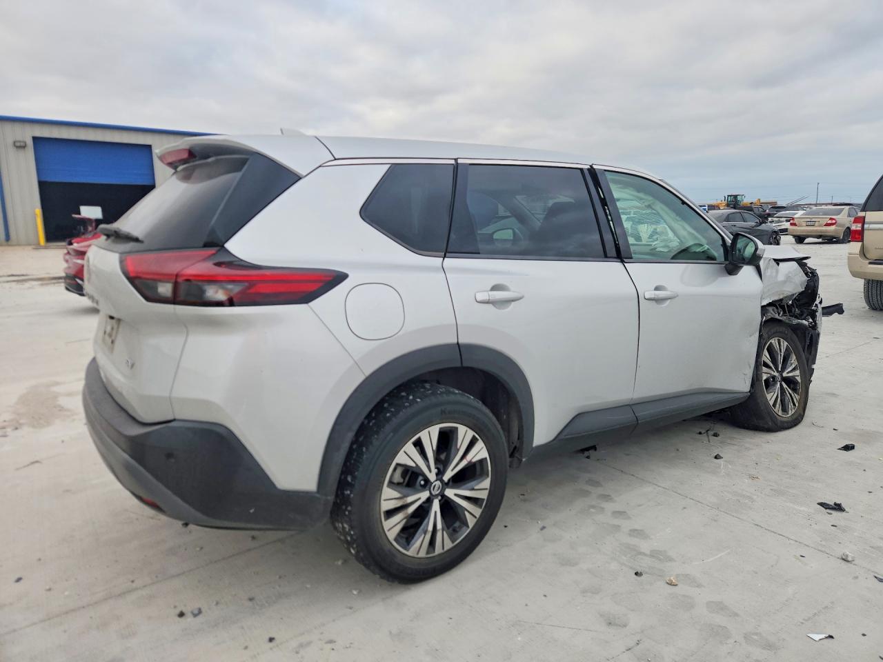 2021 NISSAN ROGUE SV photo 5