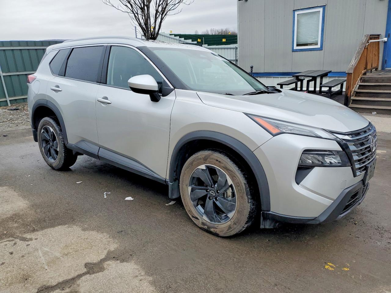 2024 NISSAN ROGUE SV photo 4