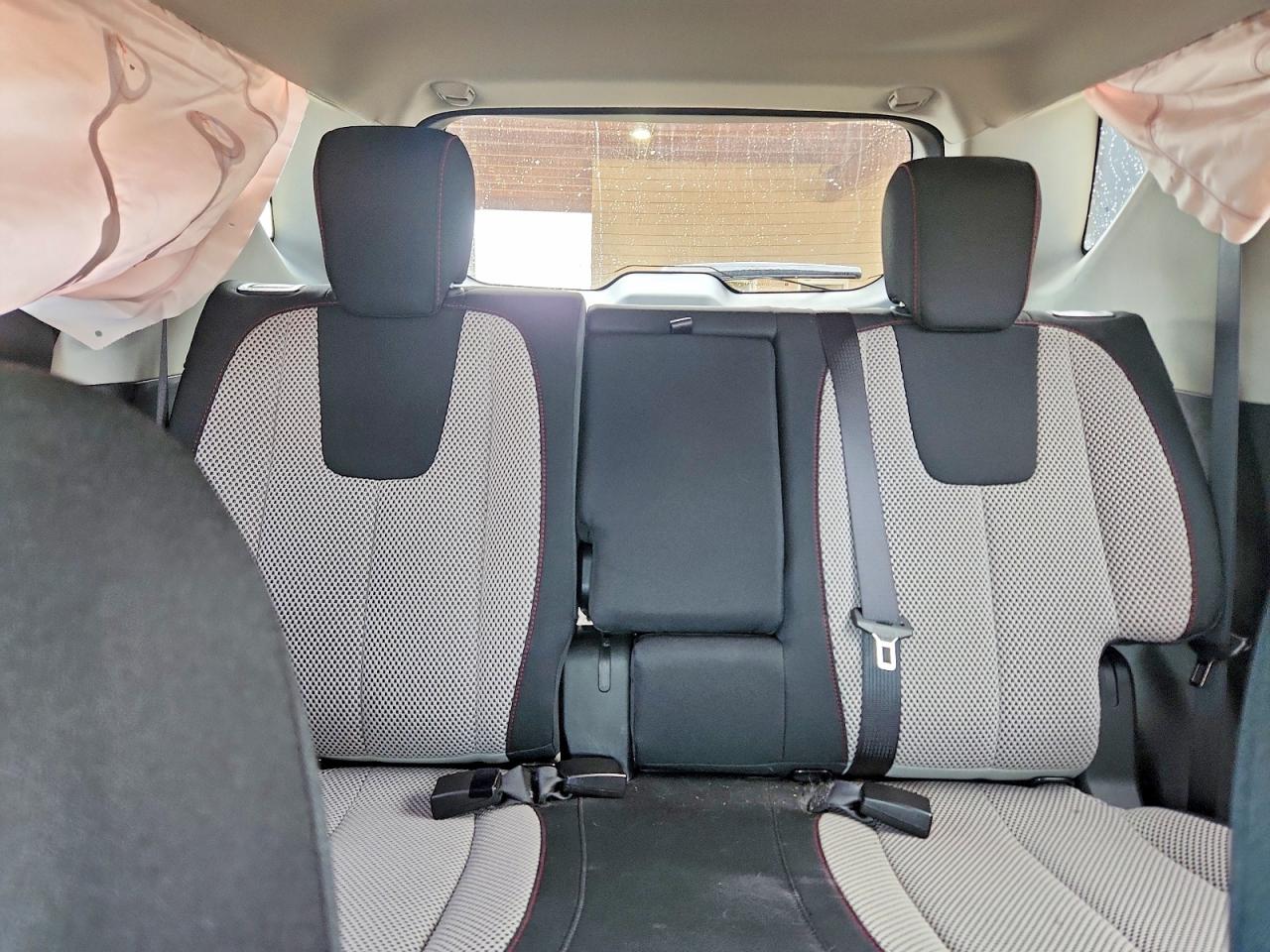 2017 CHEVROLET EQUINOX LT photo 28