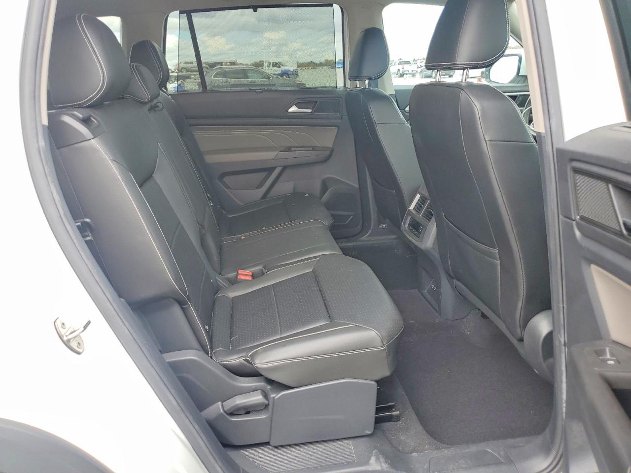 2023 VOLKSWAGEN ATLAS SE photo 28