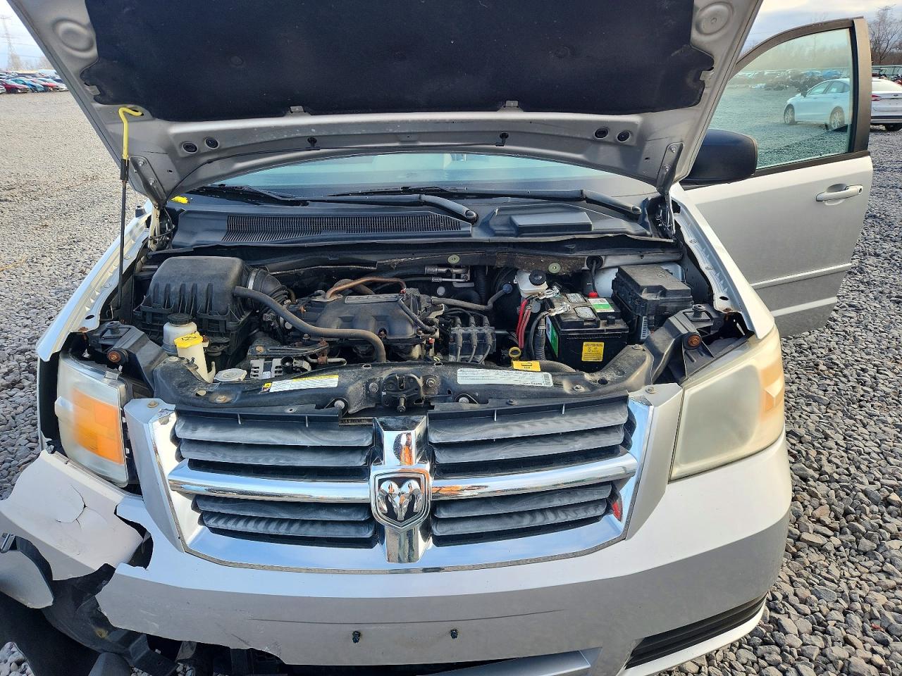 2010 DODGE GRAND CARAVAN SE photo 12