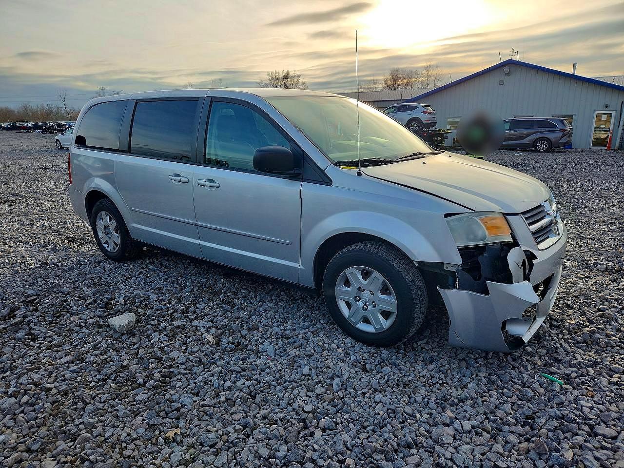 2010 DODGE GRAND CARAVAN SE photo 4