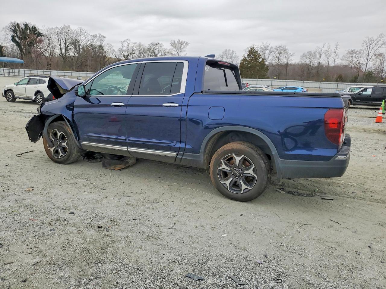 2019 HONDA RIDGELINE RTL photo 3