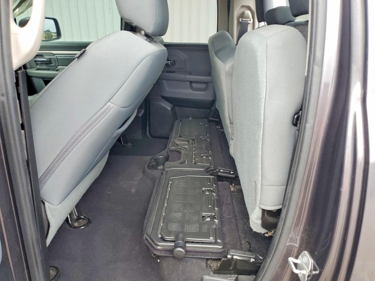 2016 RAM 1500 SLT photo 28