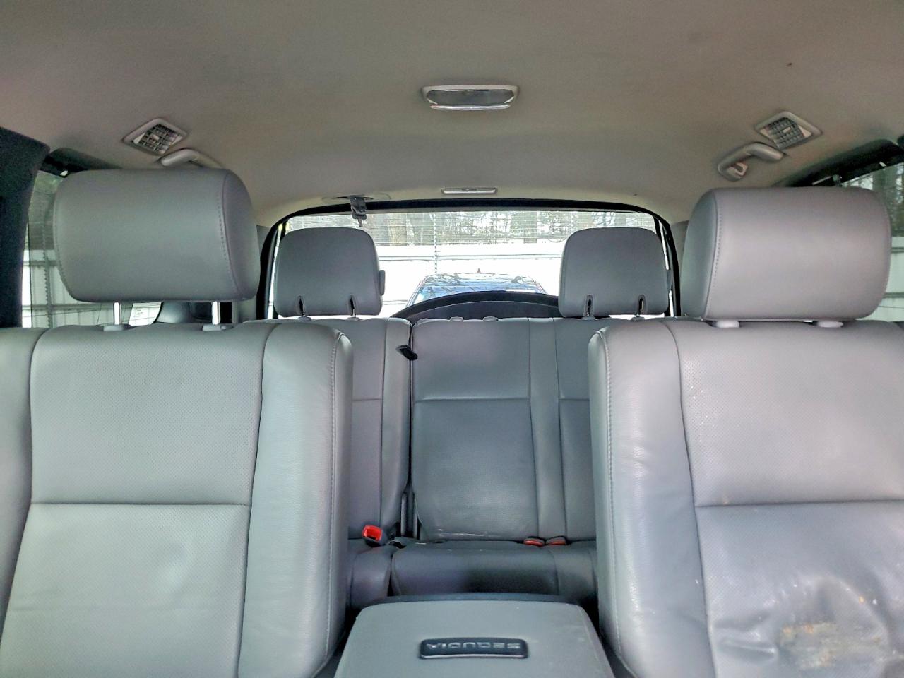 2012 TOYOTA SEQUOIA PLATINUM photo 28