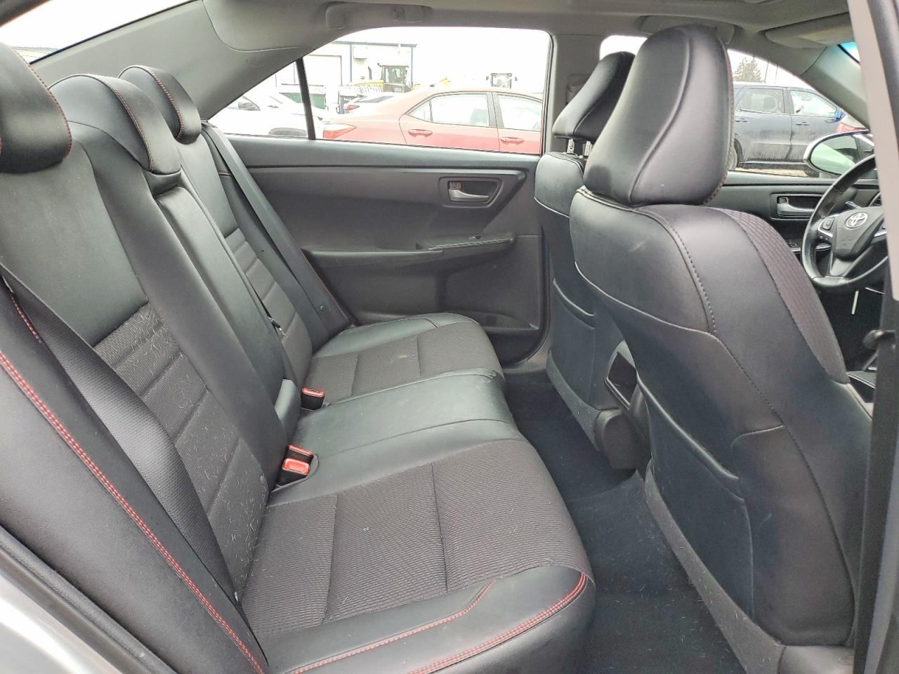 2017 TOYOTA CAMRY SE photo 28