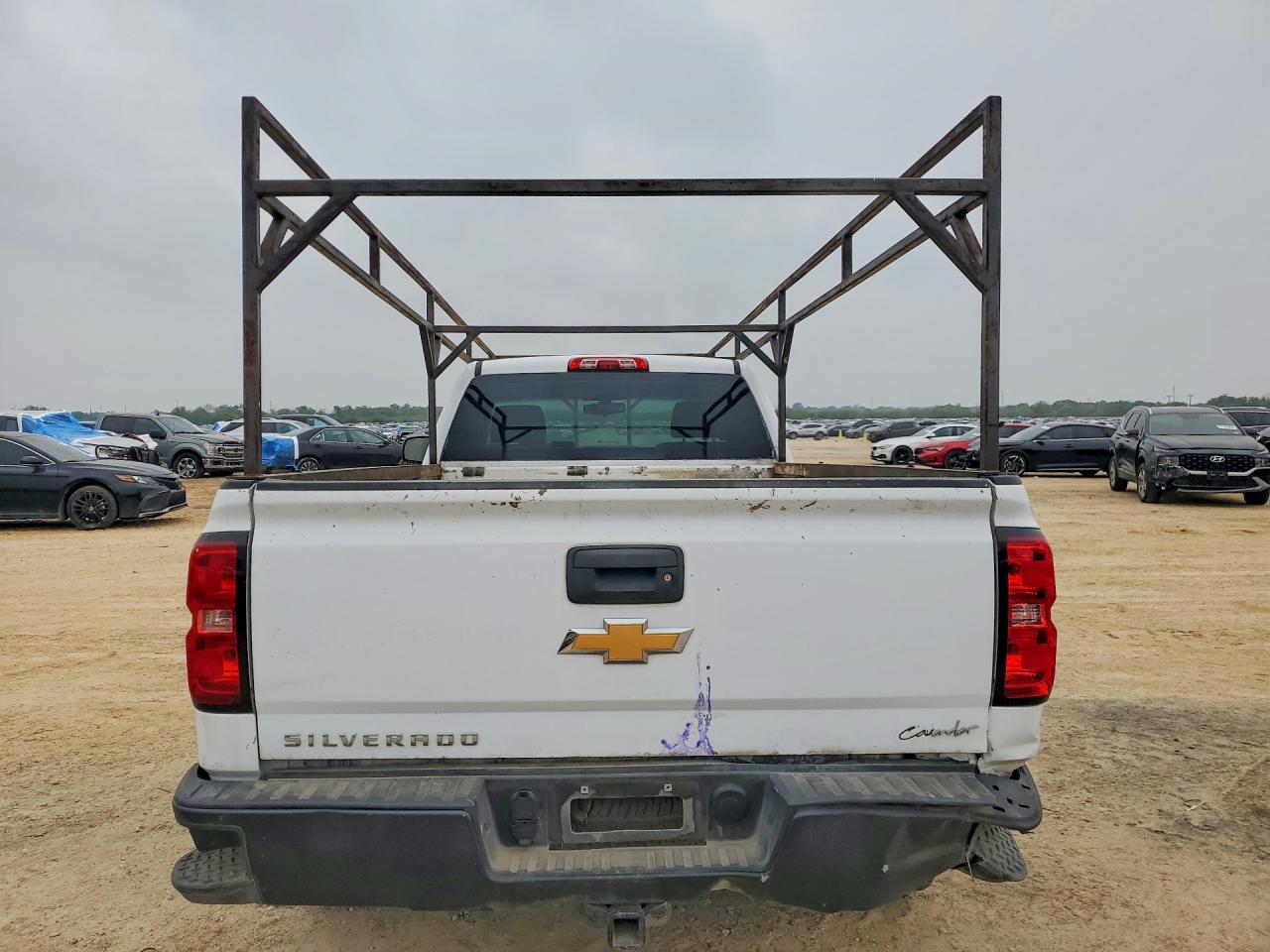 2016 CHEVROLET SILVERADO C1500 photo 6