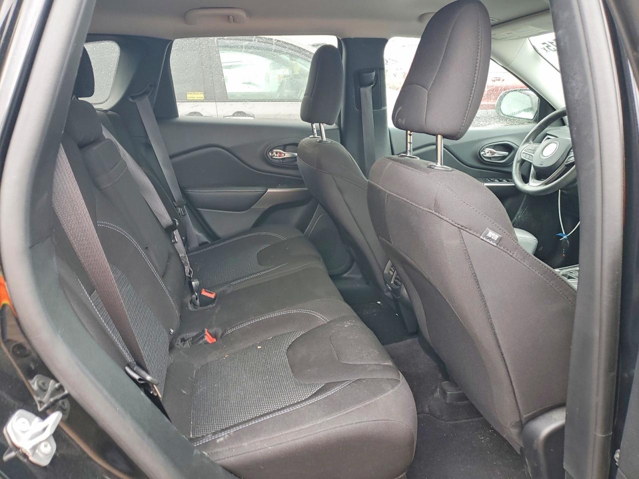 2019 JEEP CHEROKEE LATITUDE photo 19