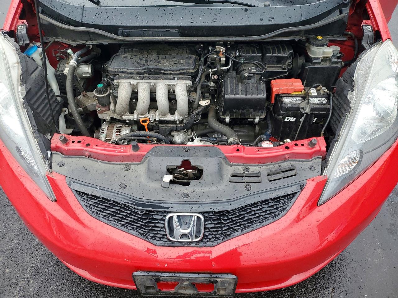 2013 HONDA FIT photo 31