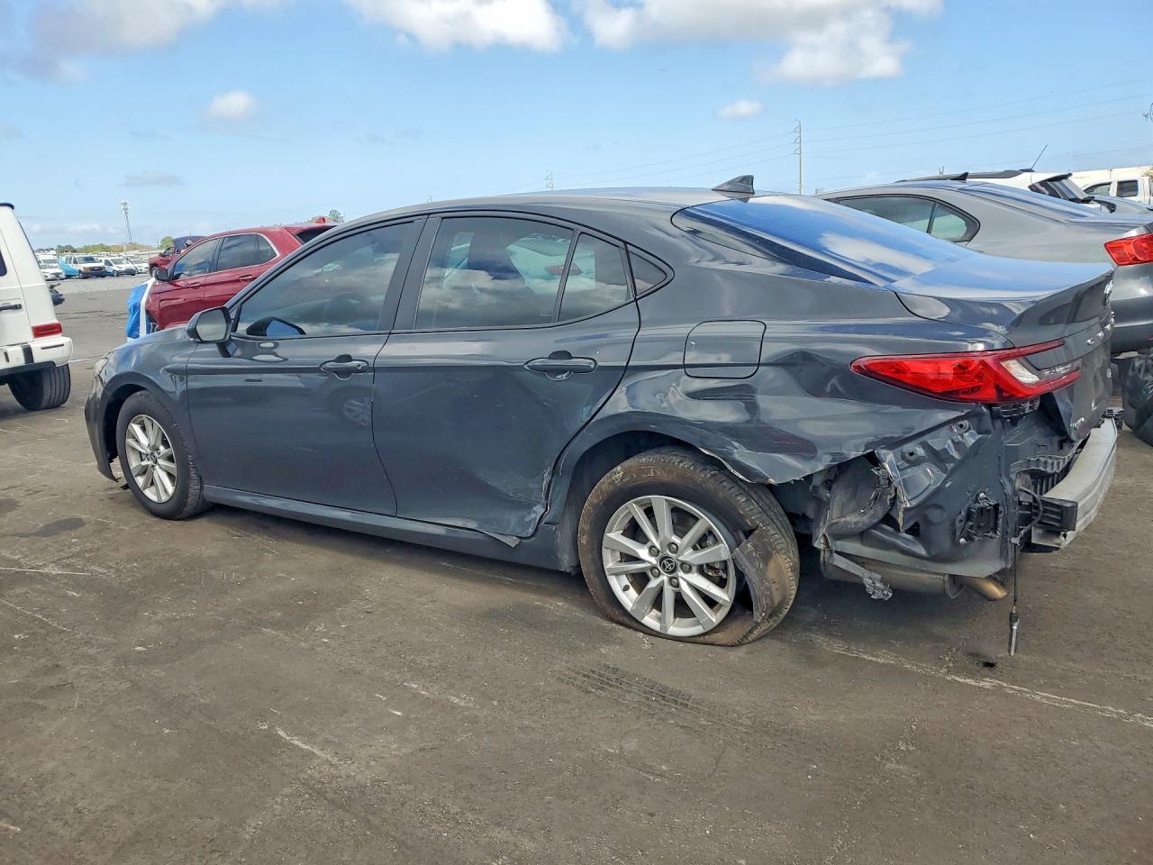 2025 TOYOTA CAMRY LE photo 3