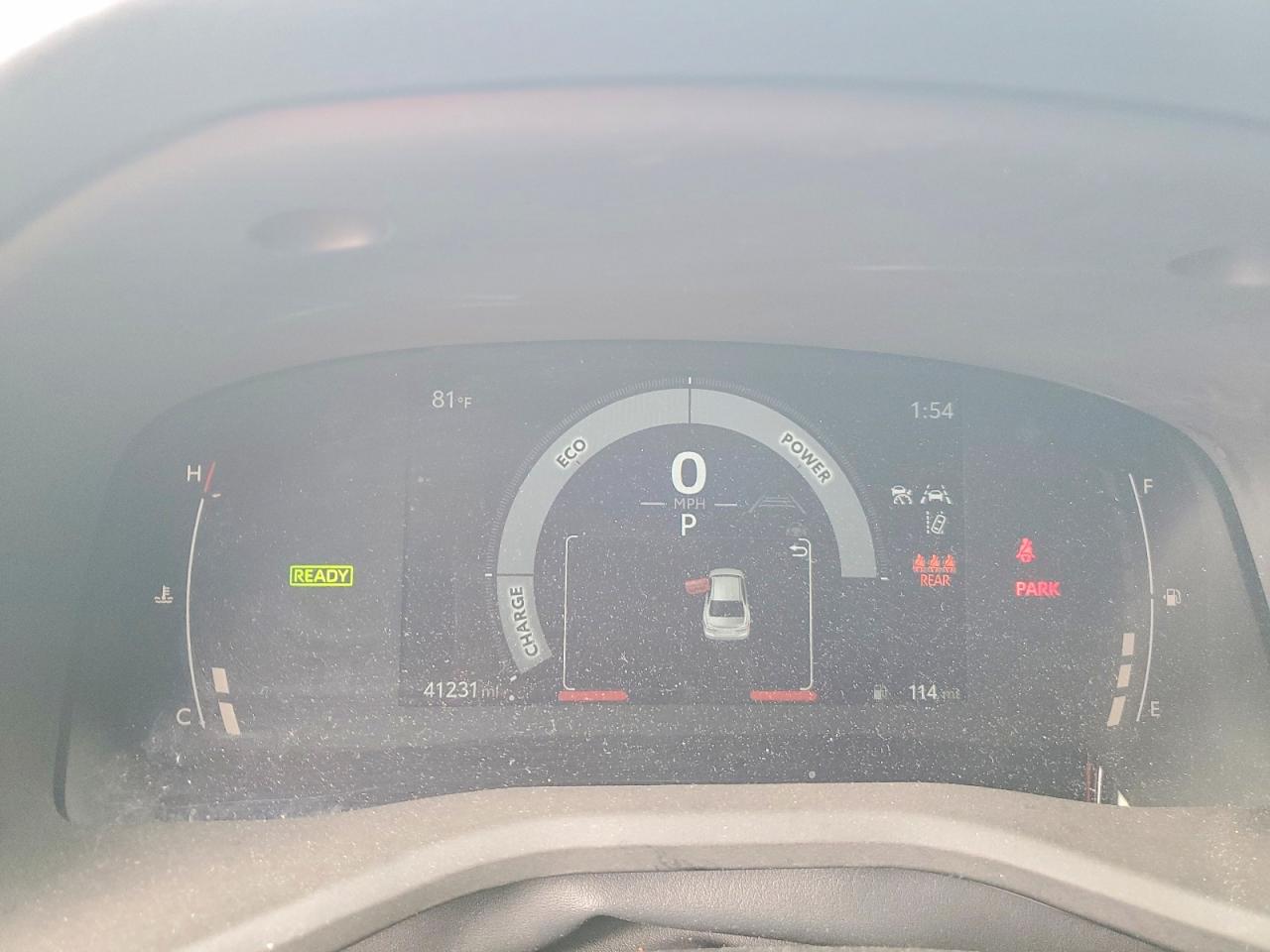 2025 TOYOTA CAMRY LE photo 17
