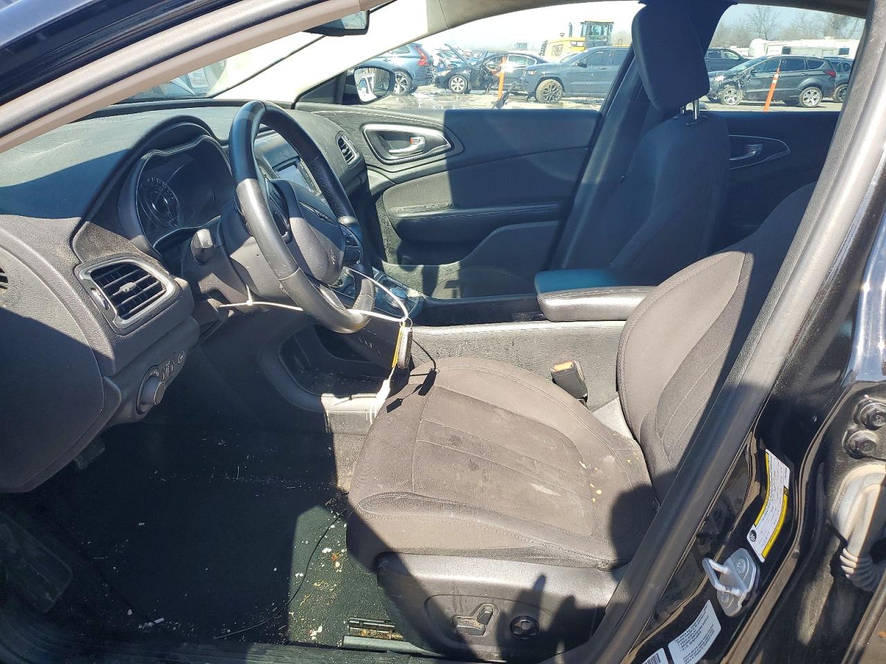 2015 CHRYSLER 200 LIMITED photo 7