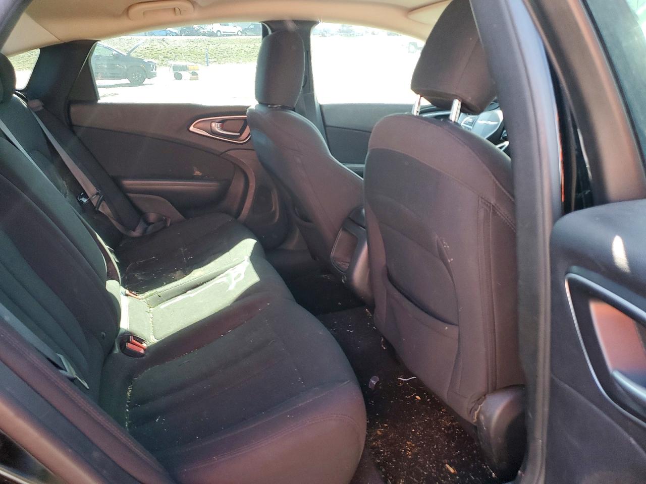 2015 CHRYSLER 200 LIMITED photo 10