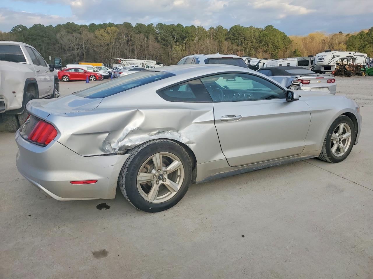2017 FORD MUSTANG photo 7
