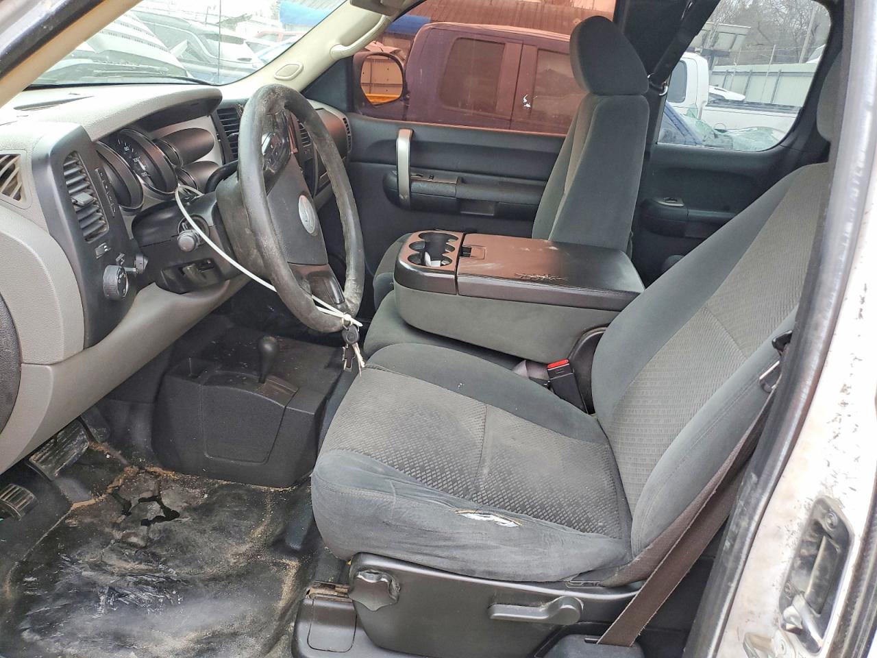 2010 CHEVROLET SILVERADO K1500 photo 19