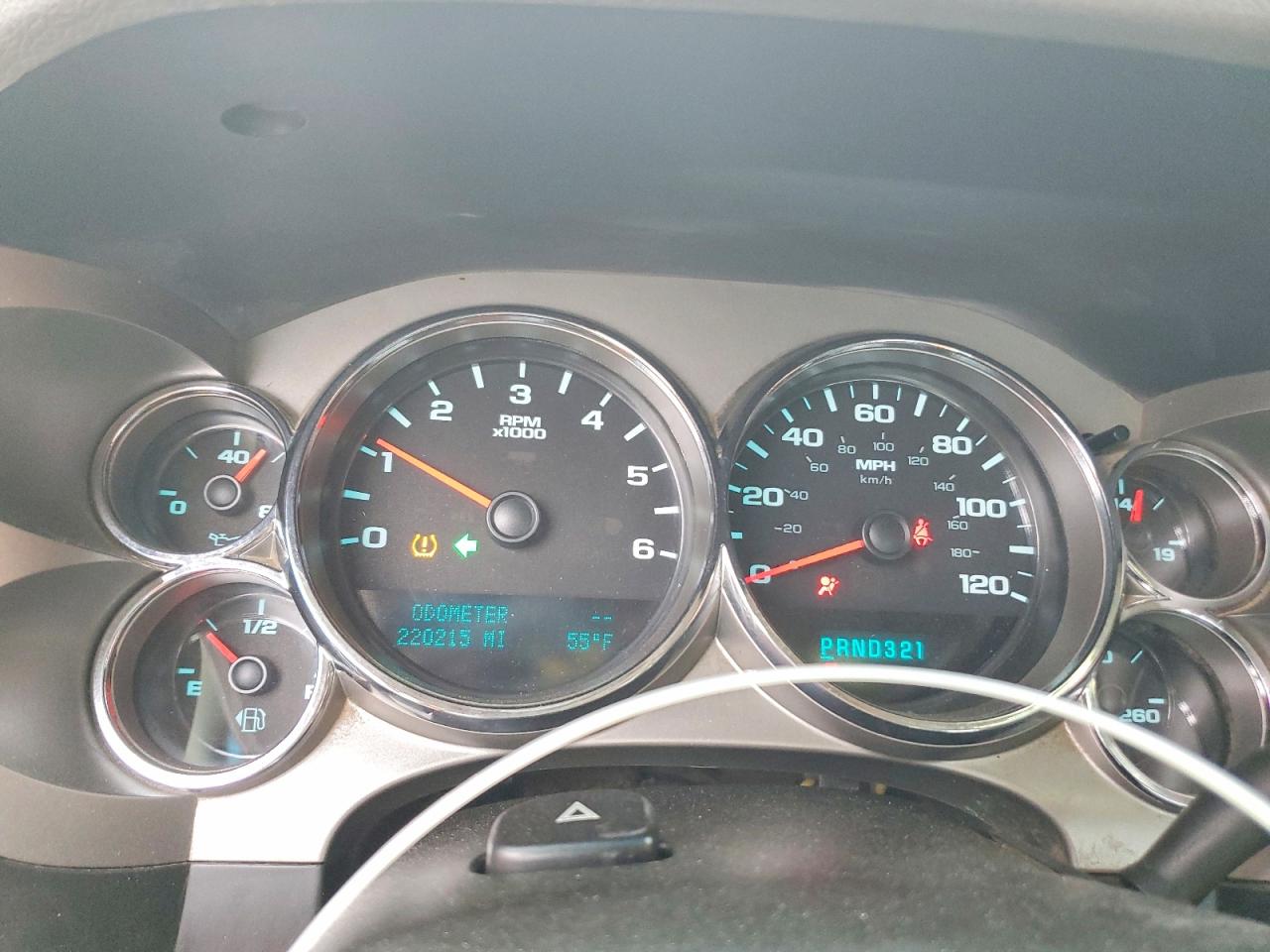 2010 CHEVROLET SILVERADO K1500 photo 25