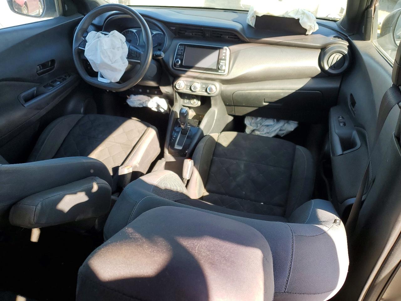 2020 NISSAN KICKS S photo 15