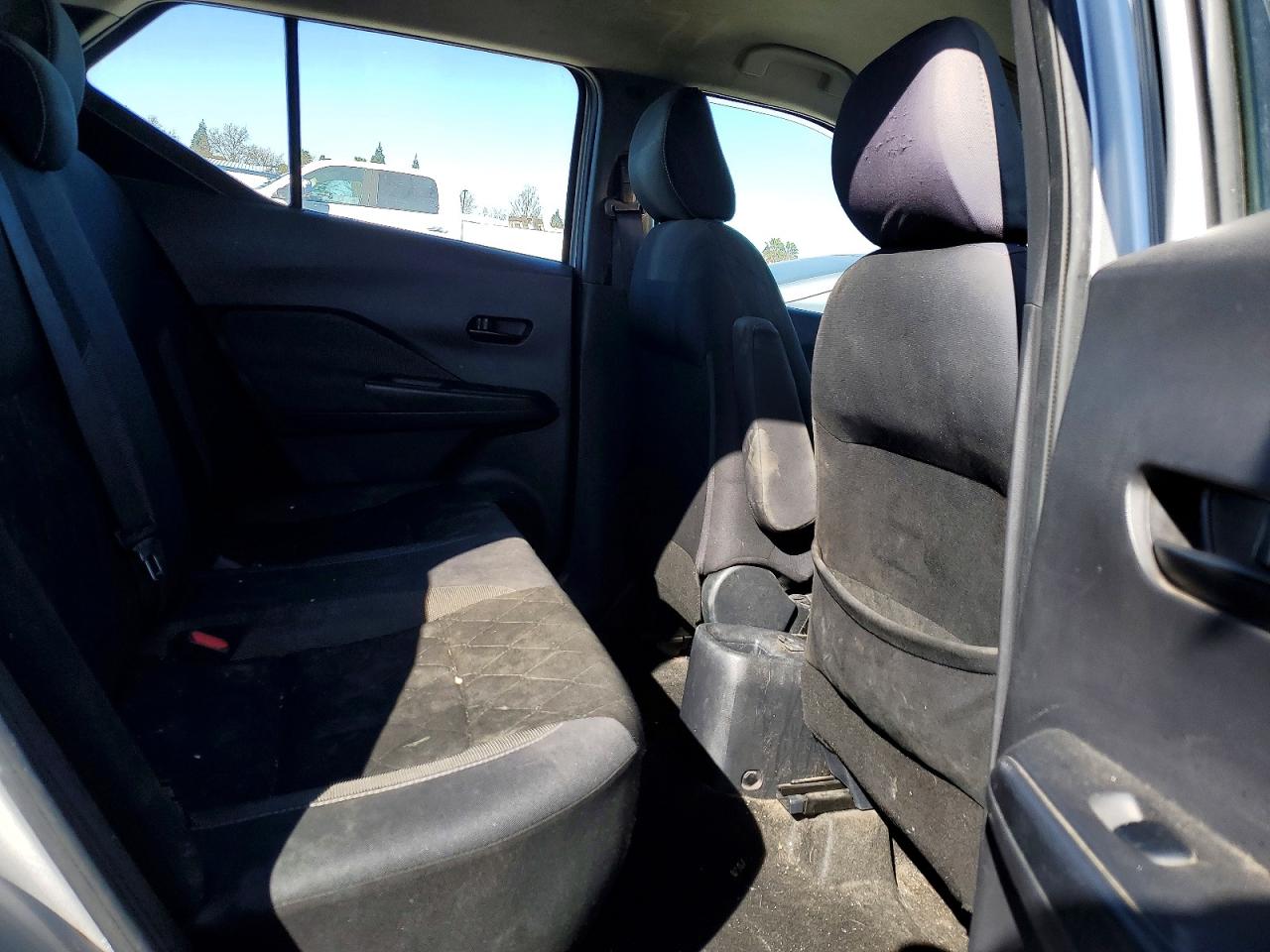 2020 NISSAN KICKS S photo 21