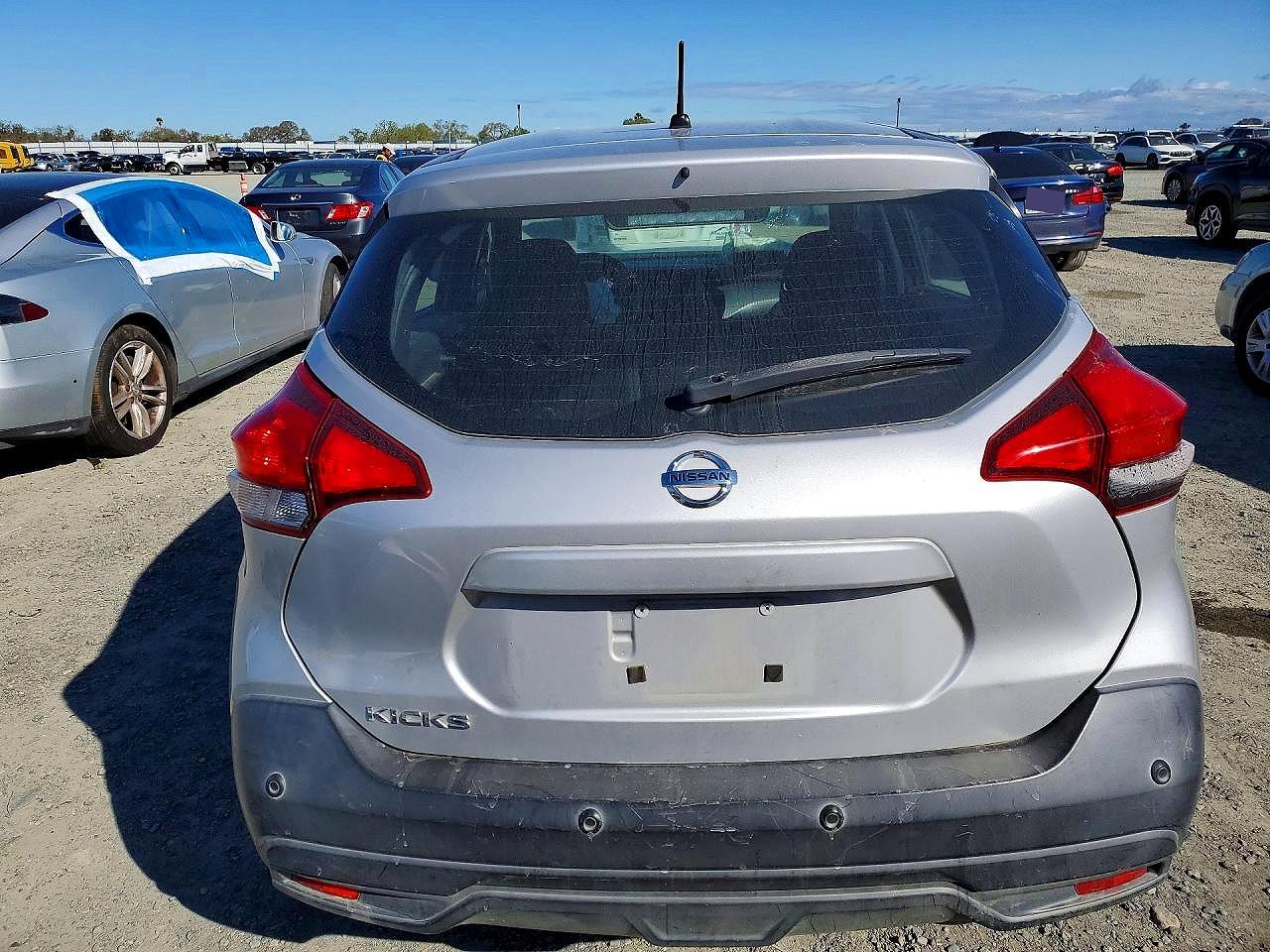 2020 NISSAN KICKS S photo 11