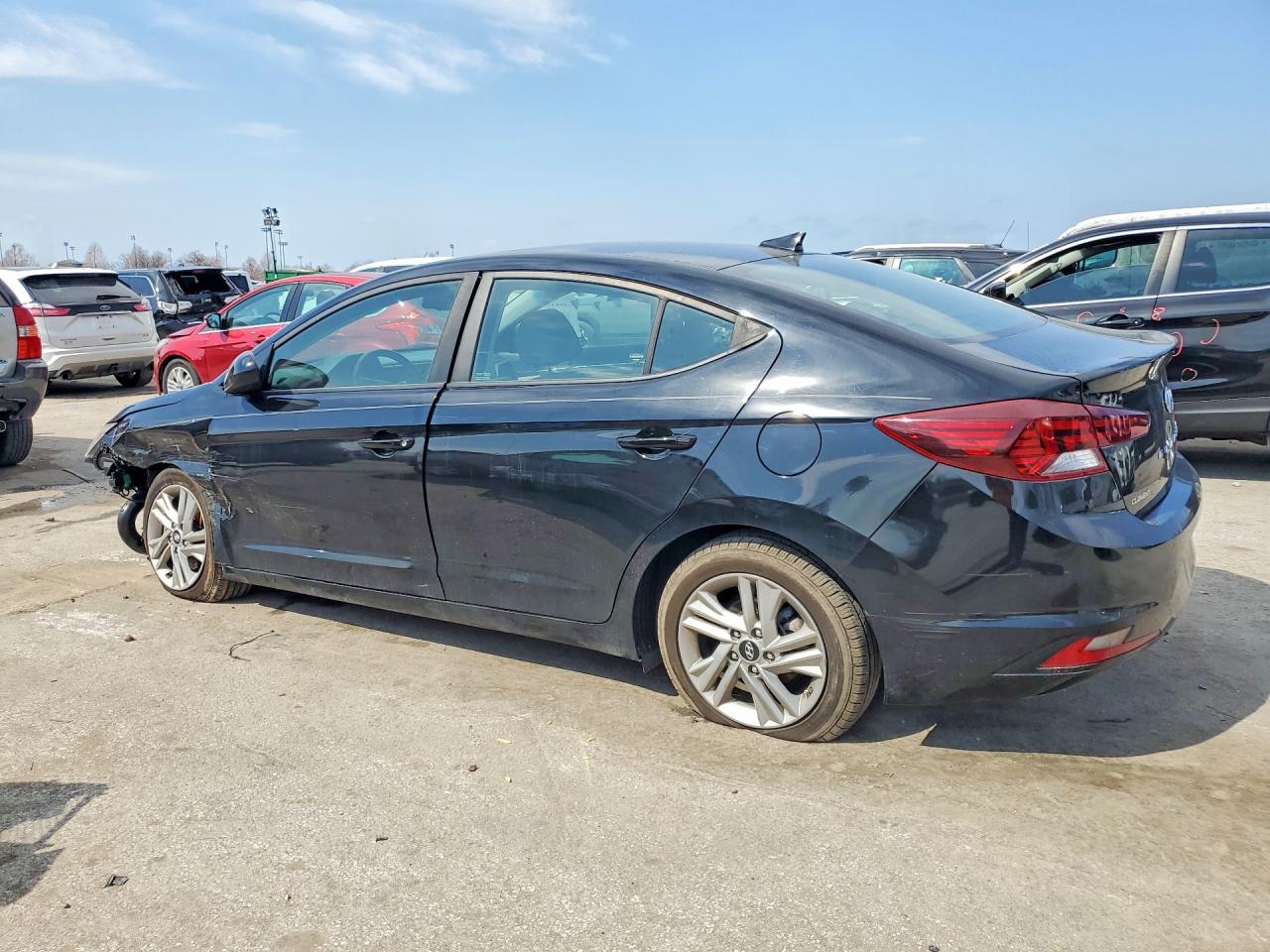 2019 HYUNDAI ELANTRA VALUE EDITION photo 4