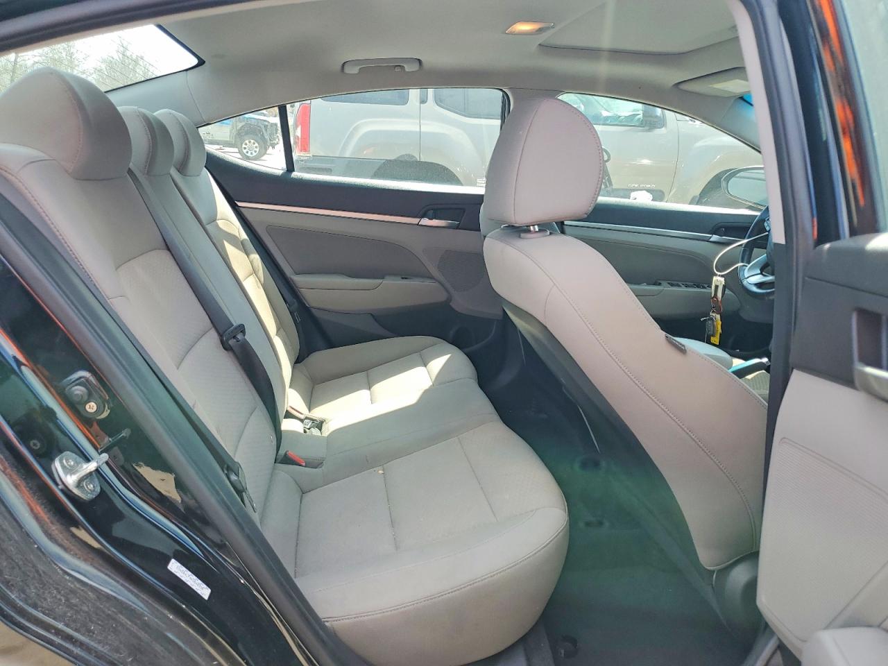 2019 HYUNDAI ELANTRA VALUE EDITION photo 28