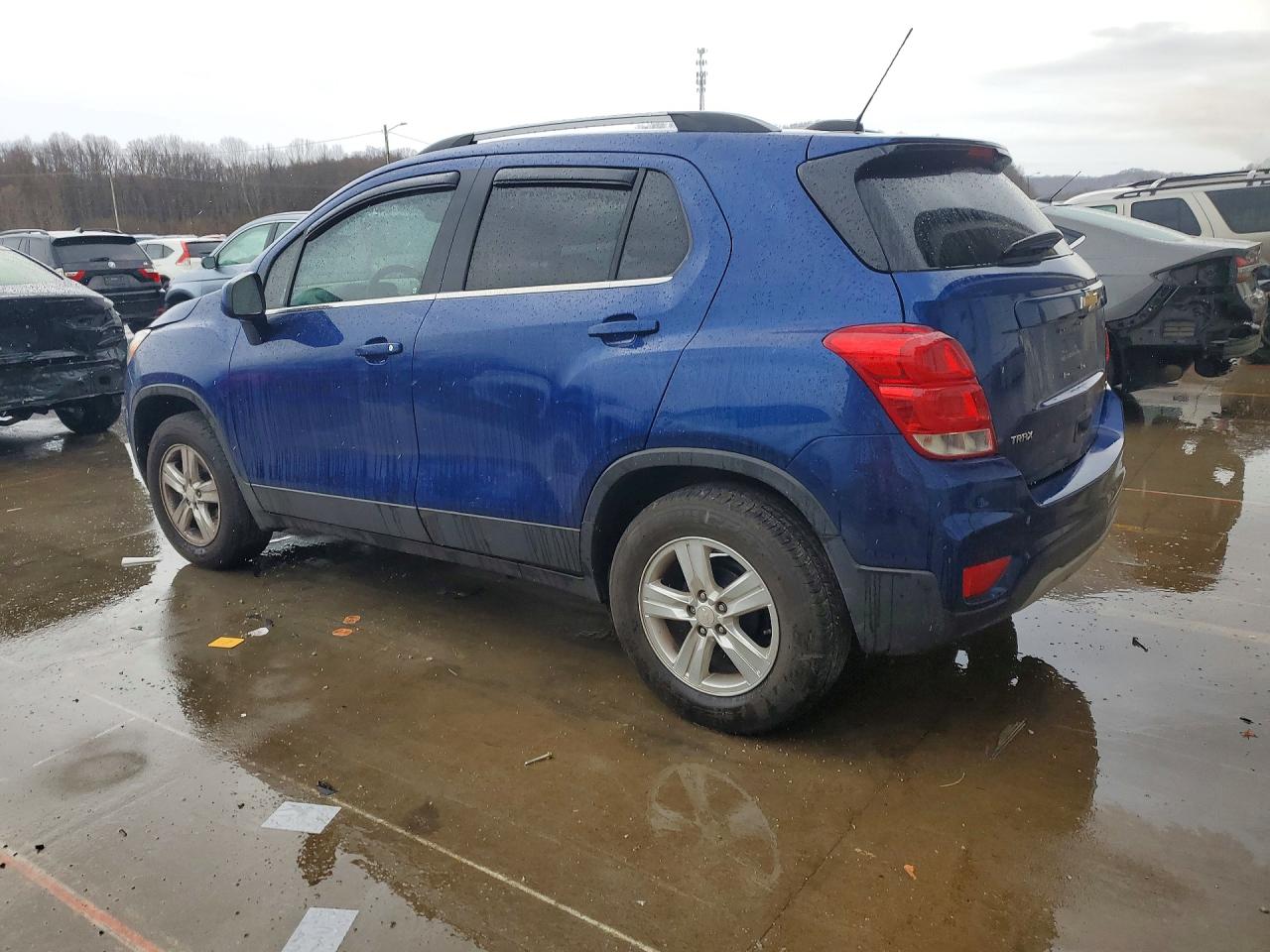 2017 CHEVROLET TRAX 1LT photo 3