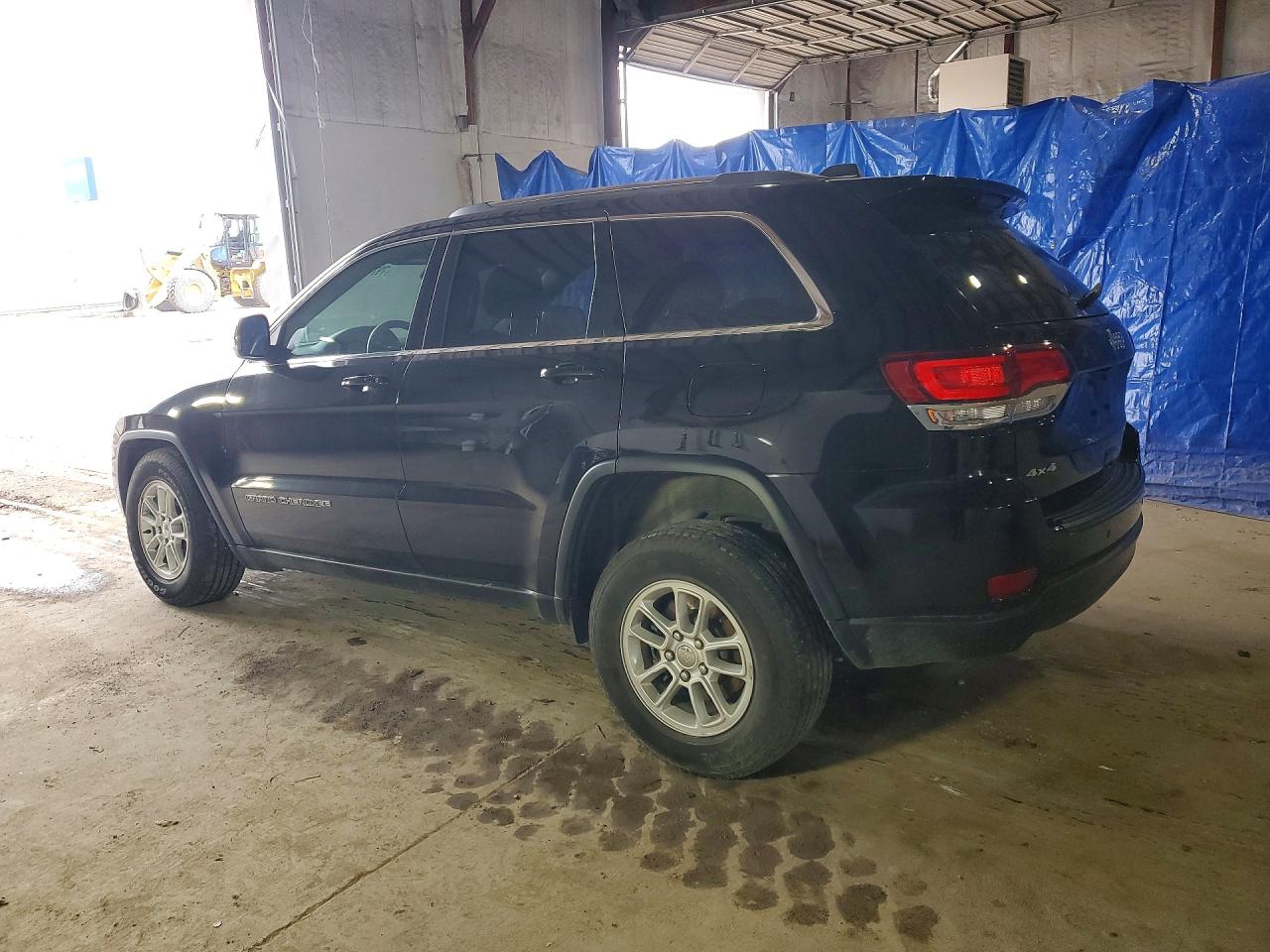 2020 JEEP GRAND CHEROKEE L LAREDO photo 2