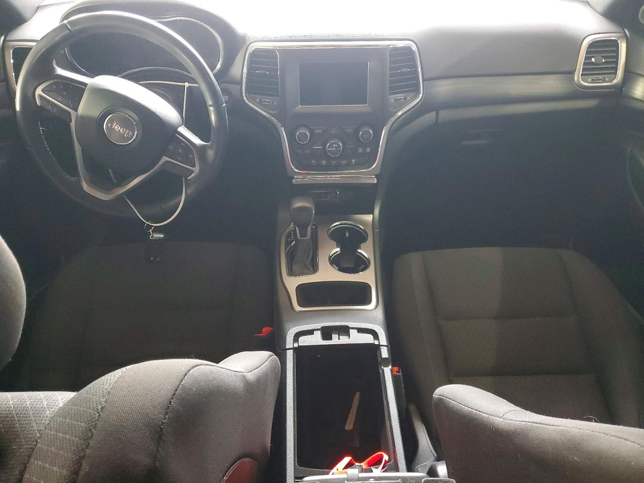 2020 JEEP GRAND CHEROKEE L LAREDO photo 8