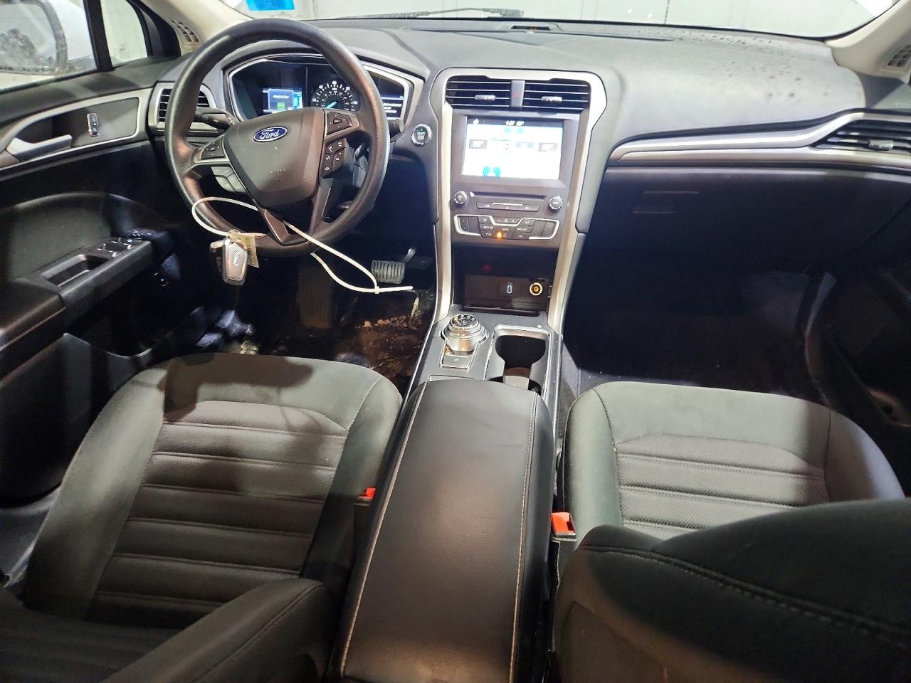 2017 FORD FUSION SE HYBRID photo 15