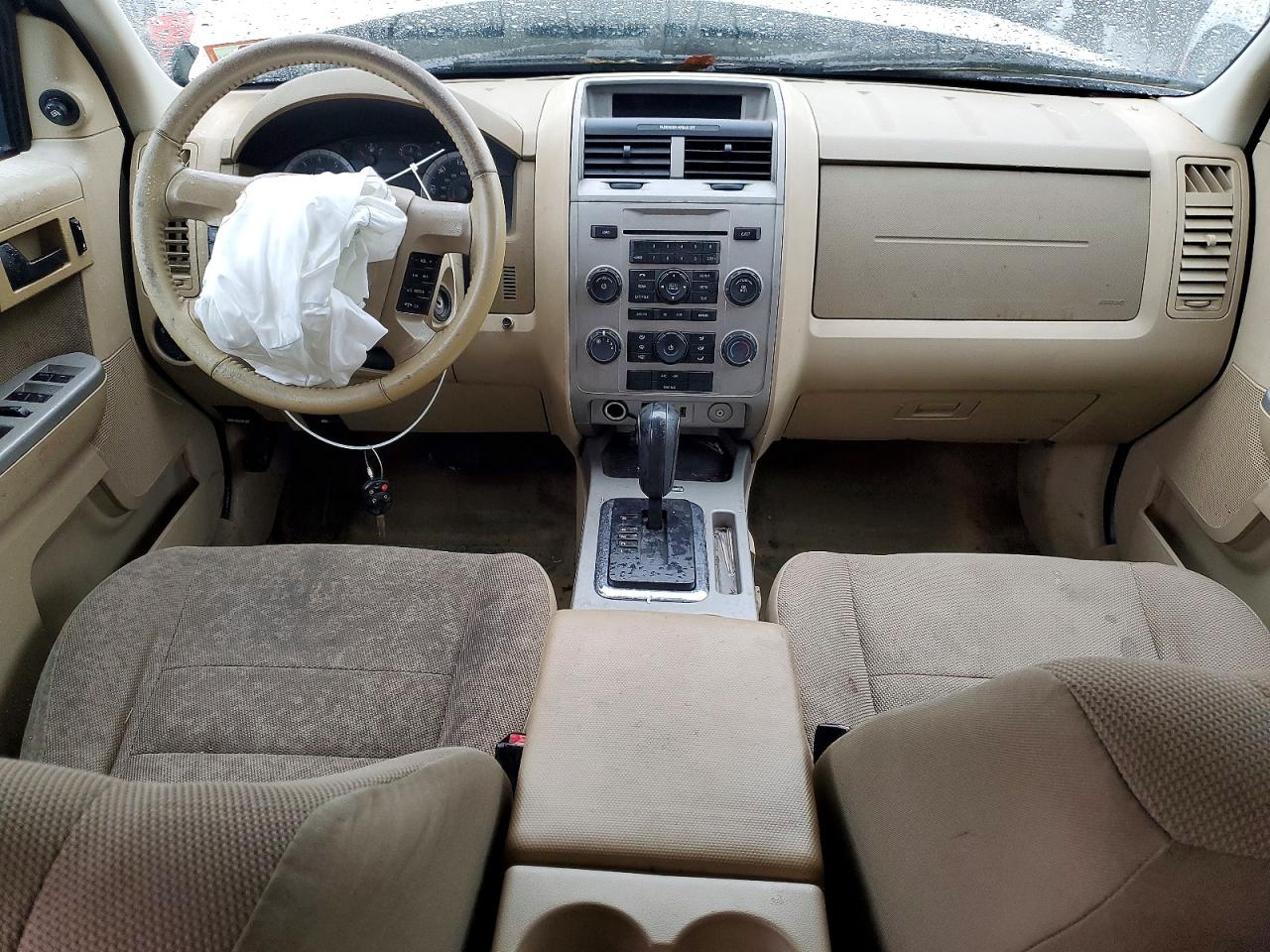 2010 FORD ESCAPE XLT photo 15