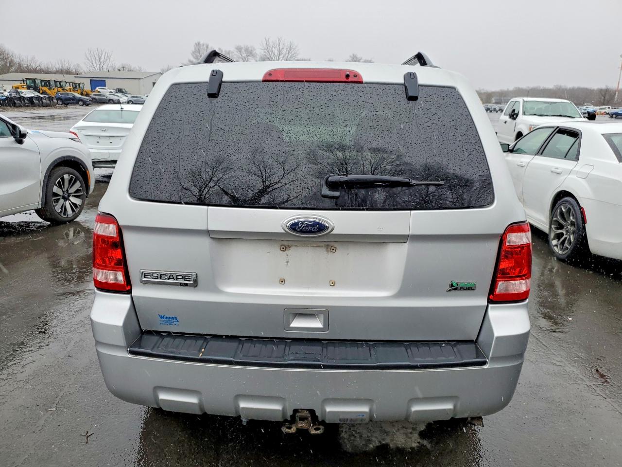 2010 FORD ESCAPE XLT photo 11
