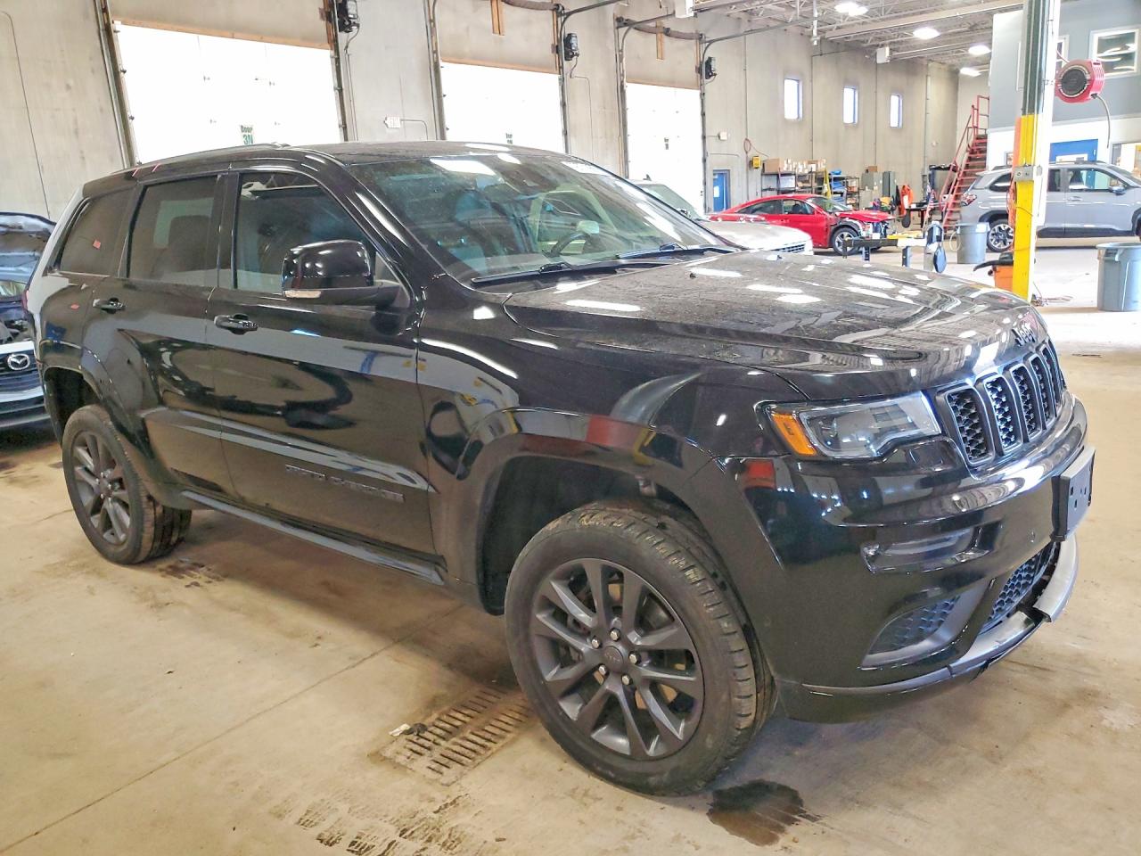 2018 JEEP GRAND CHEROKEE OVERLAND photo 10