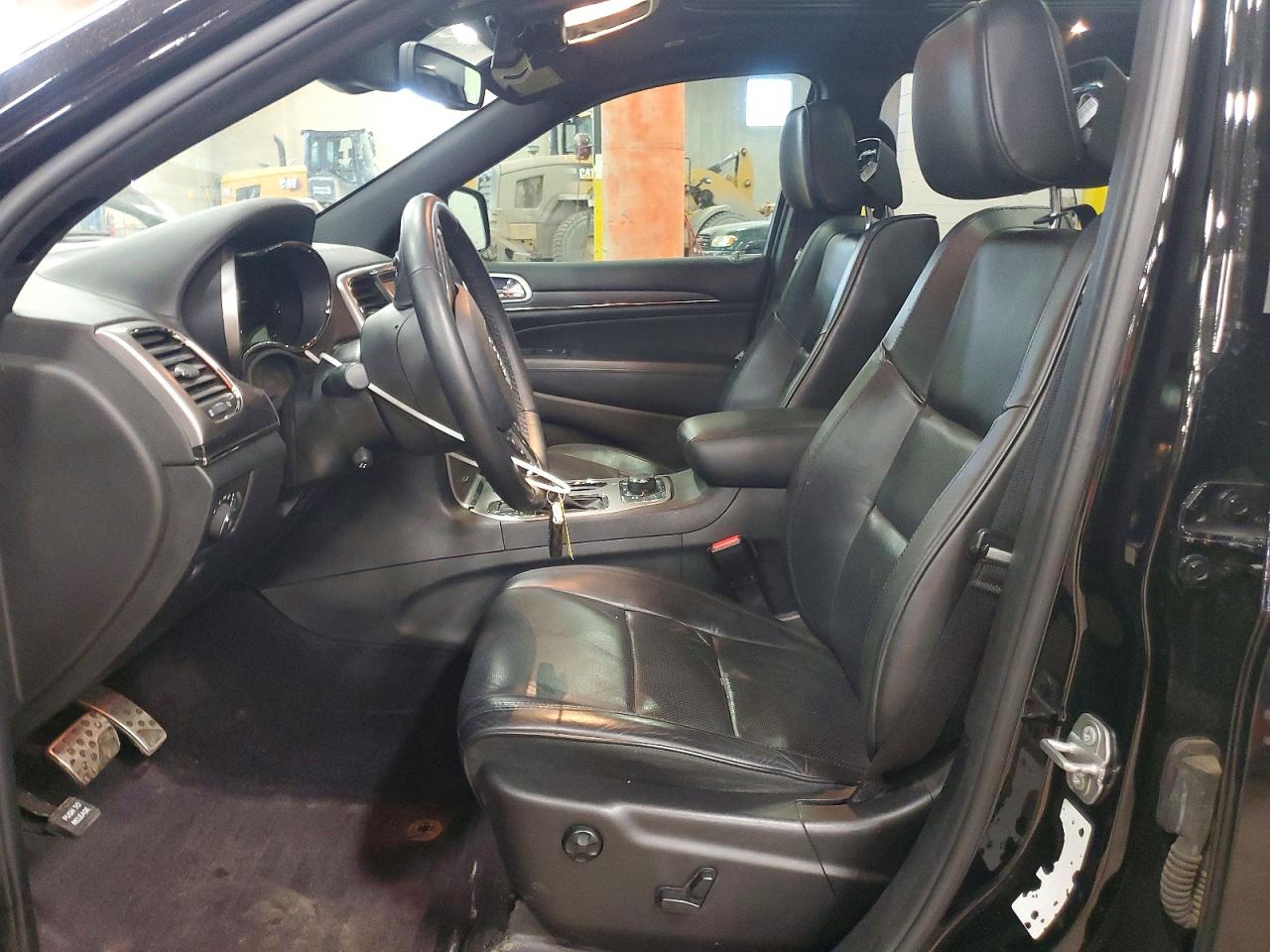 2018 JEEP GRAND CHEROKEE OVERLAND photo 19