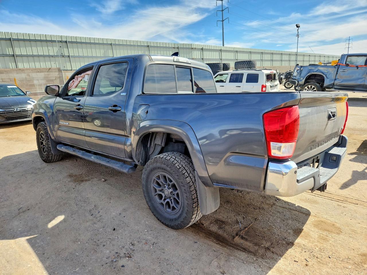2017 TOYOTA TACOMA SR5 V6 photo 4