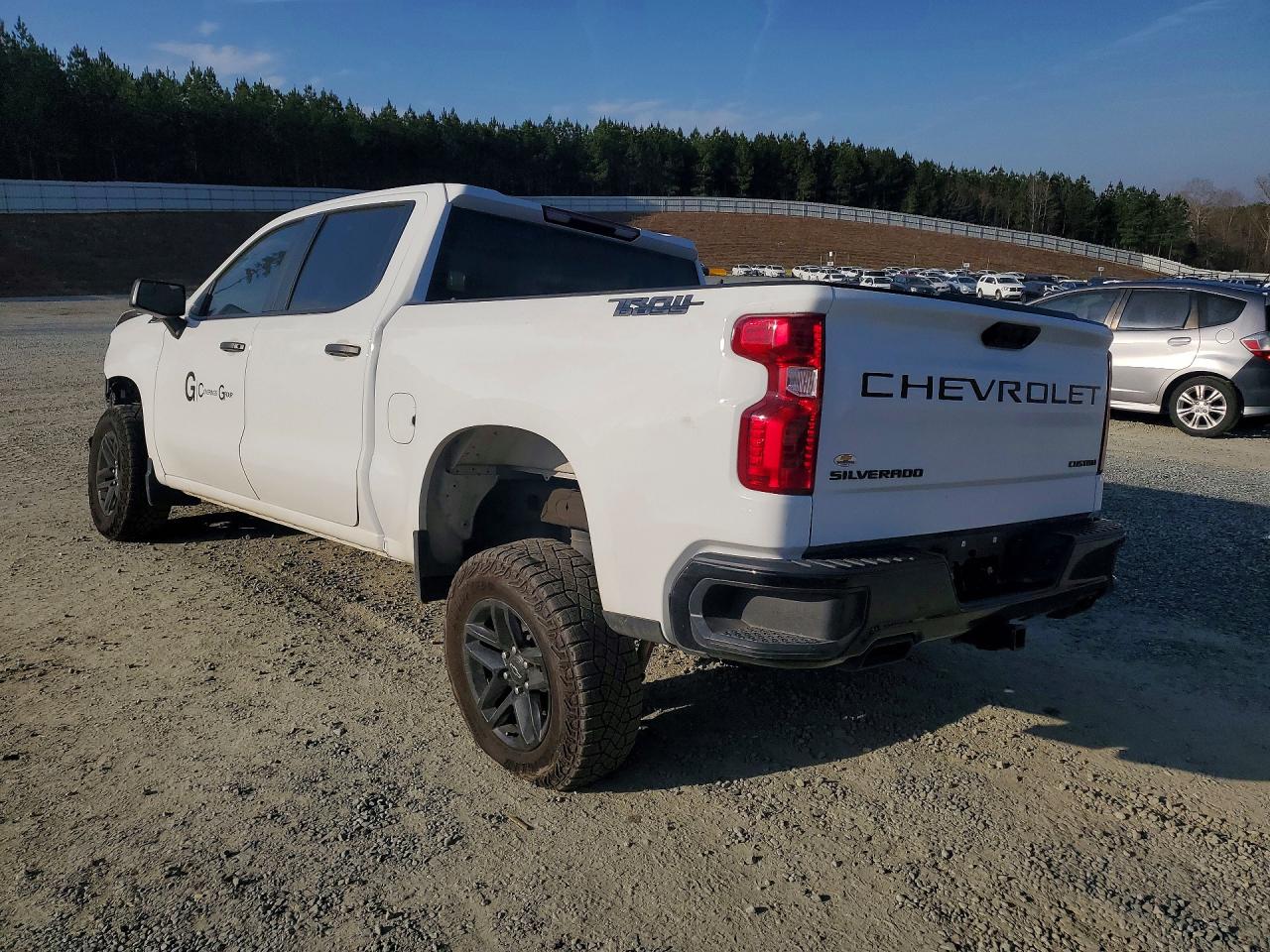 2025 CHEVROLET SILVERADO K1500 TRAIL BOSS CUSTOM photo 3