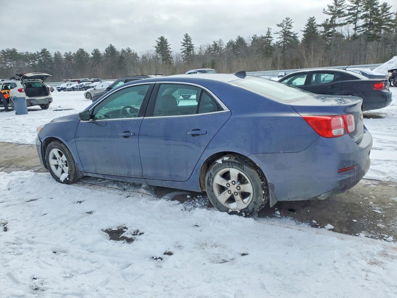 2014 CHEVROLET MALIBU LS photo 3