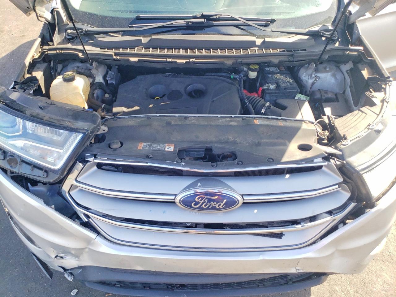 2016 FORD EDGE SE photo 23