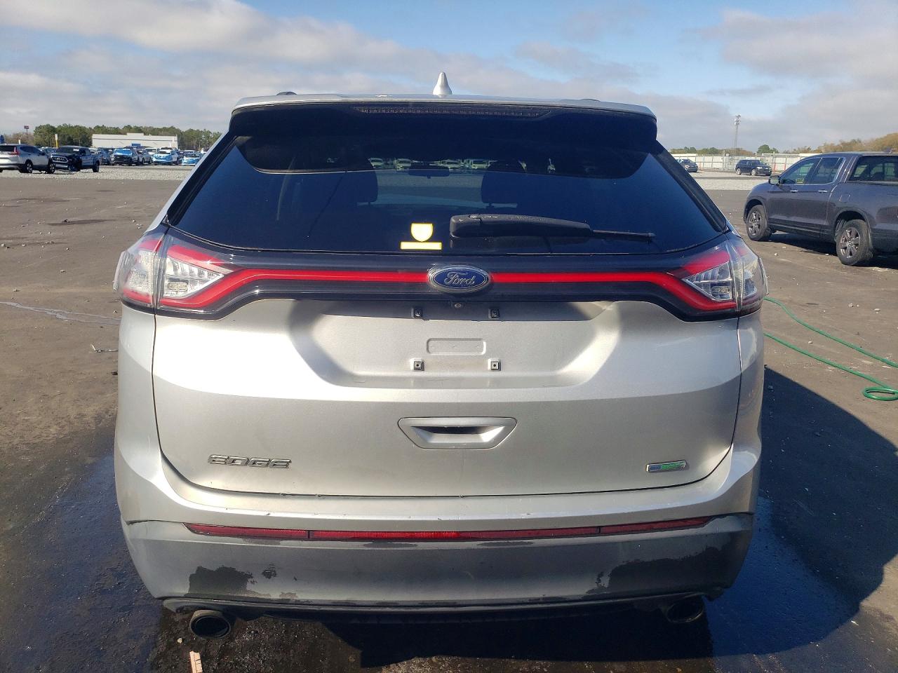2016 FORD EDGE SE photo 11