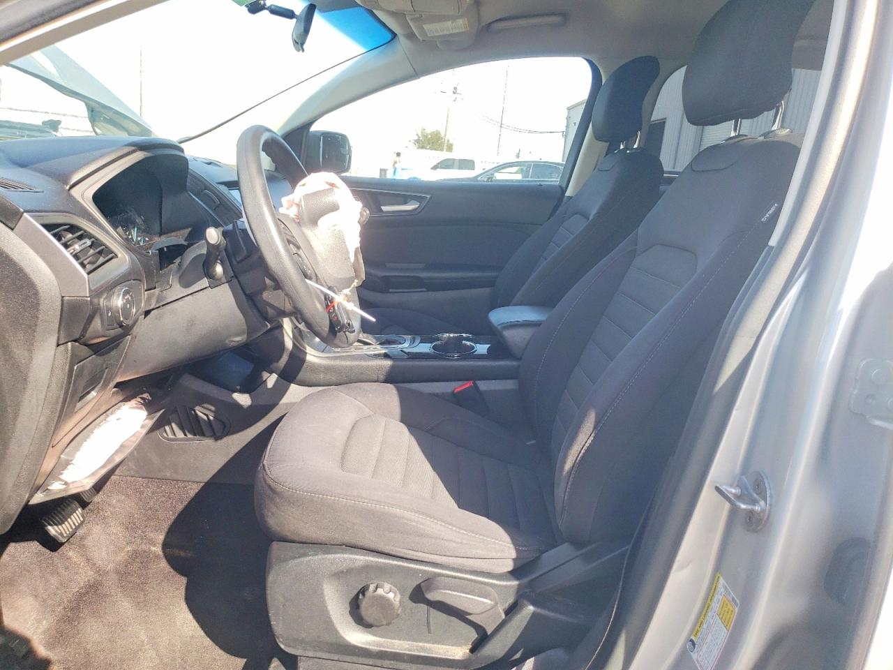 2016 FORD EDGE SE photo 13