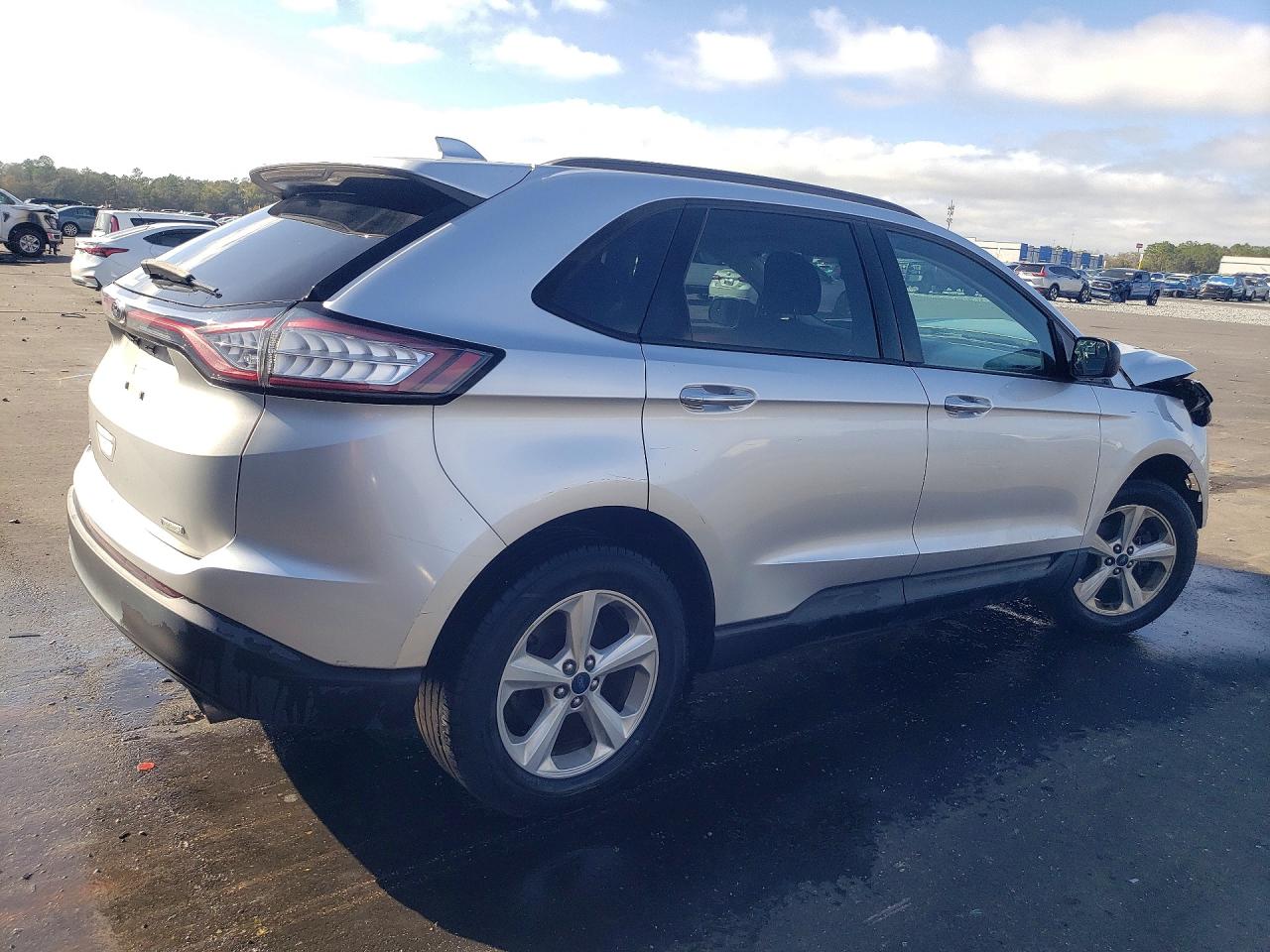 2016 FORD EDGE SE photo 5