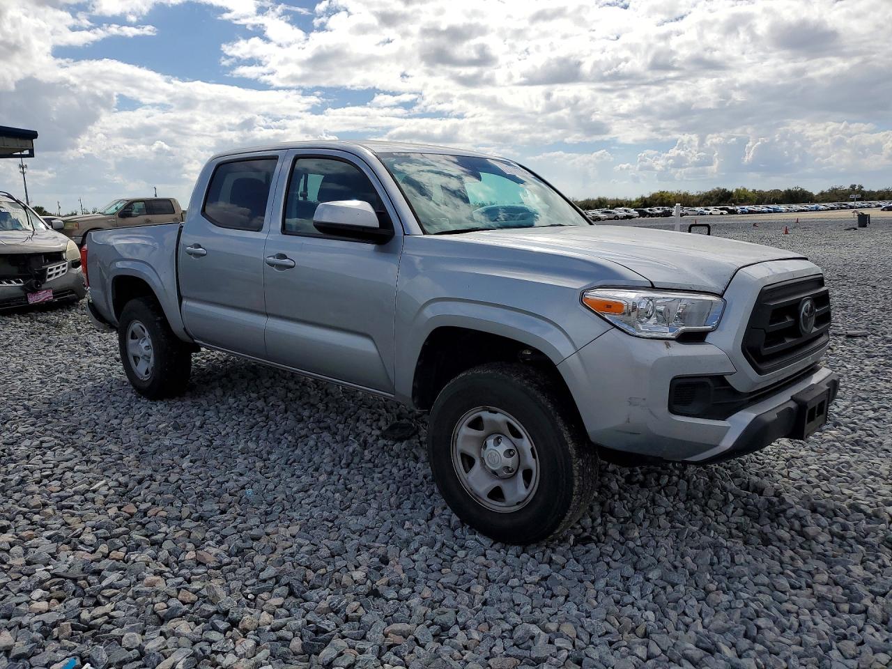 2022 TOYOTA TACOMA SR V6 photo 4