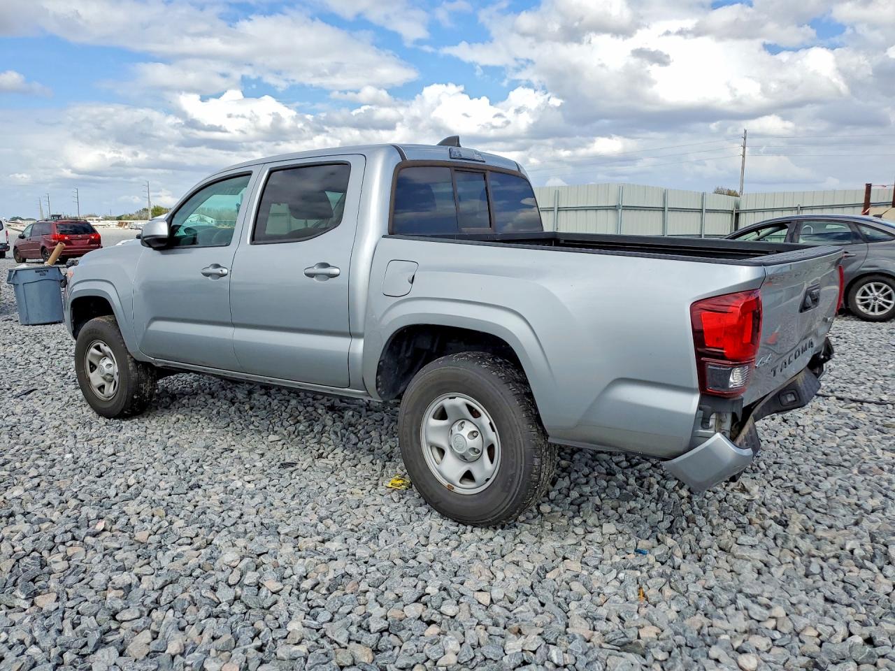 2022 TOYOTA TACOMA SR V6 photo 2