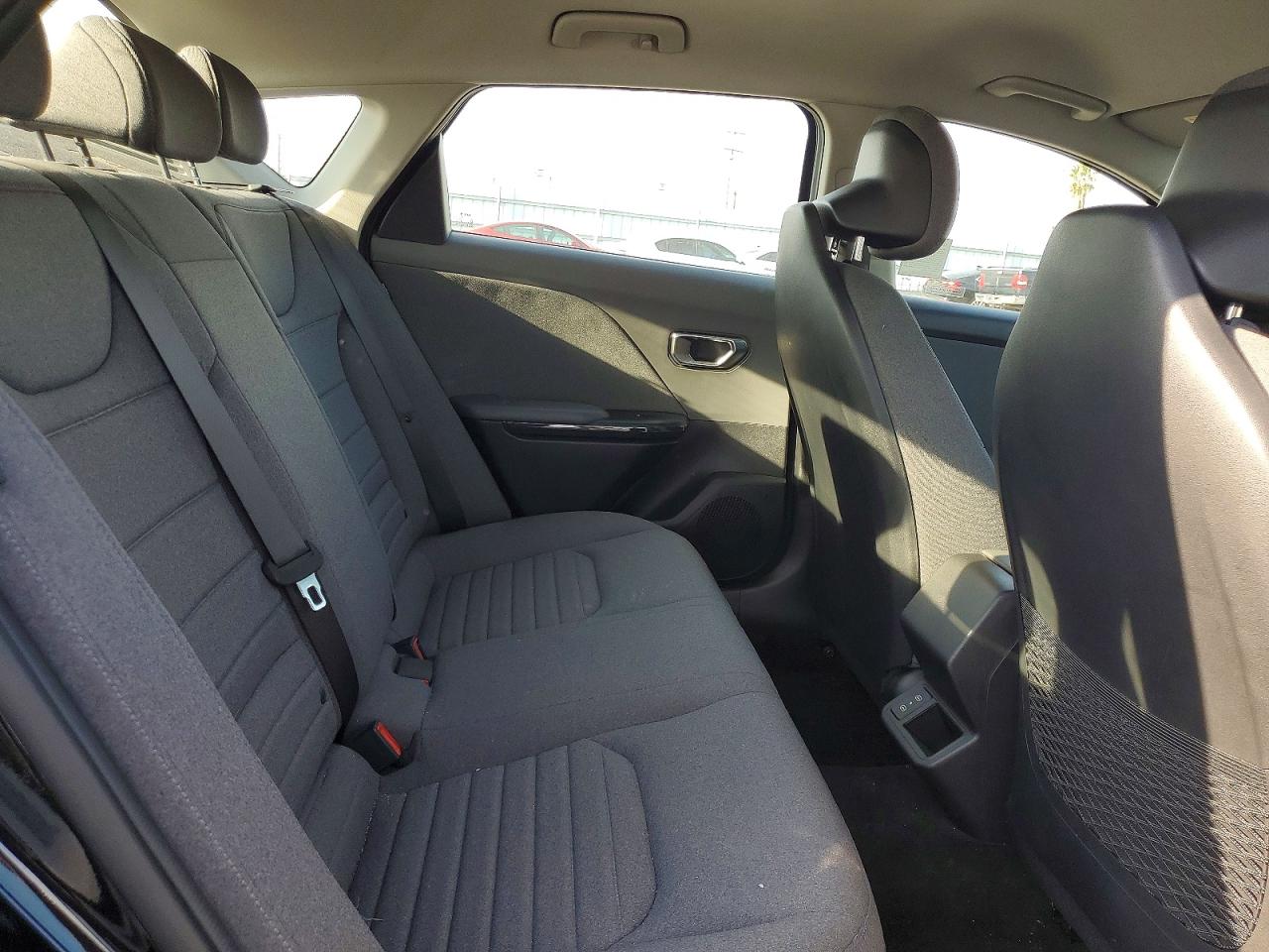 2025 KIA K4 EX photo 19